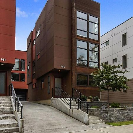 Modern Home With Rooftop Oasis Seattle Buitenkant foto